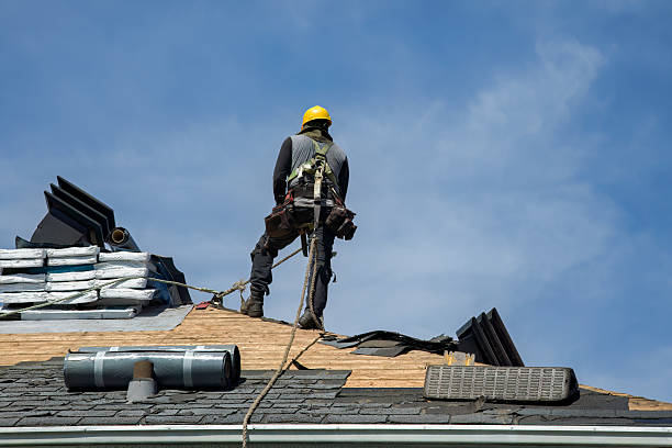 Professional Roofing technician working in Wyocena, WI